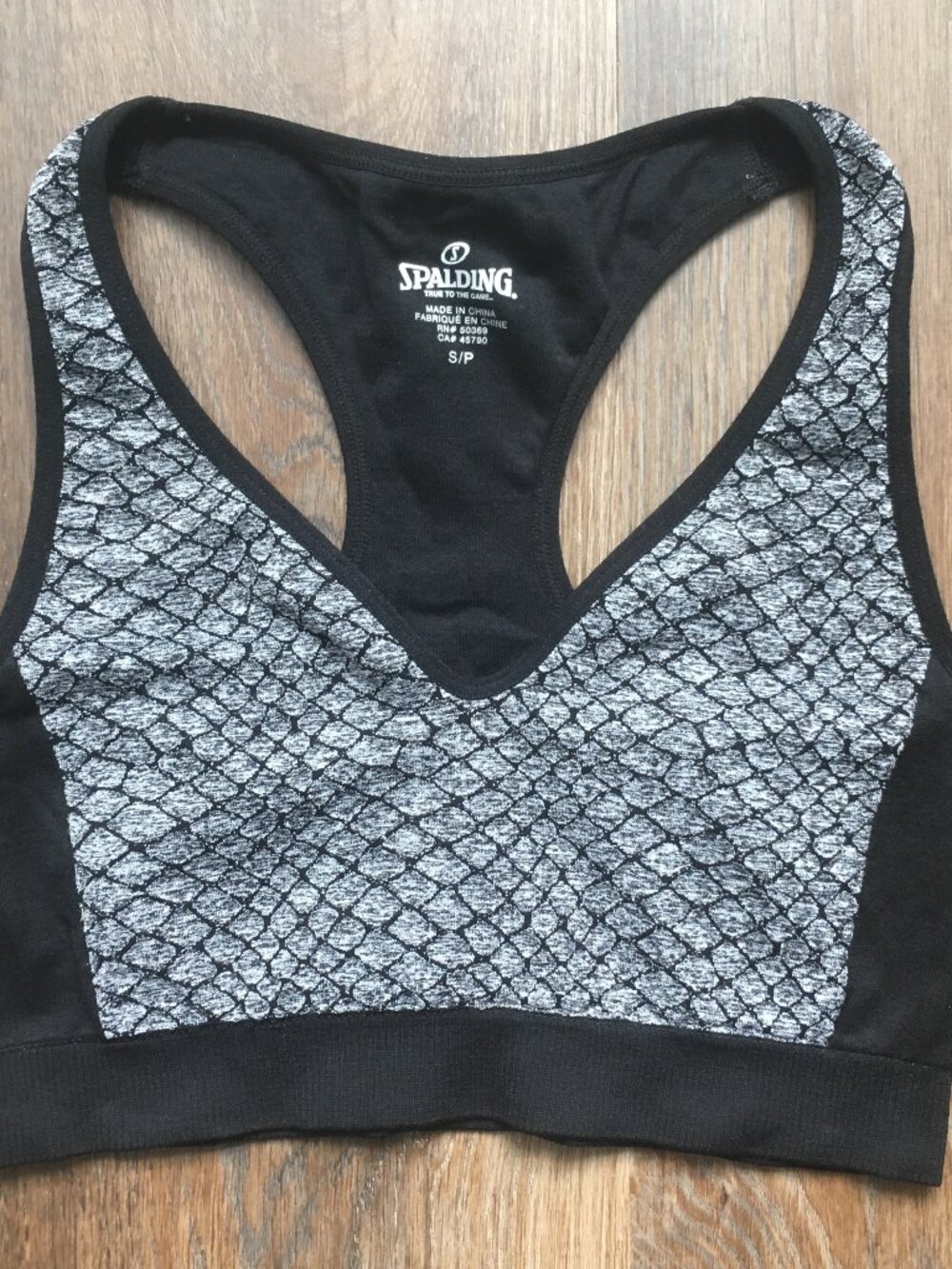 Spalding Black V Neck Sports Bra Small XS Jacquard Snakeskin Reptile Print Gray